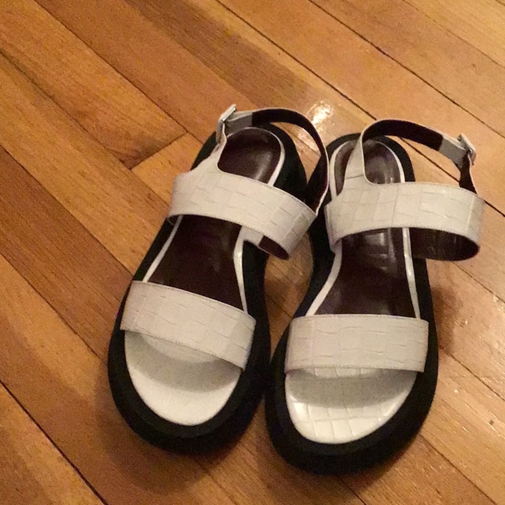 Never-worn NWOT STAUD slingback platform sandals in croc-embossed leather